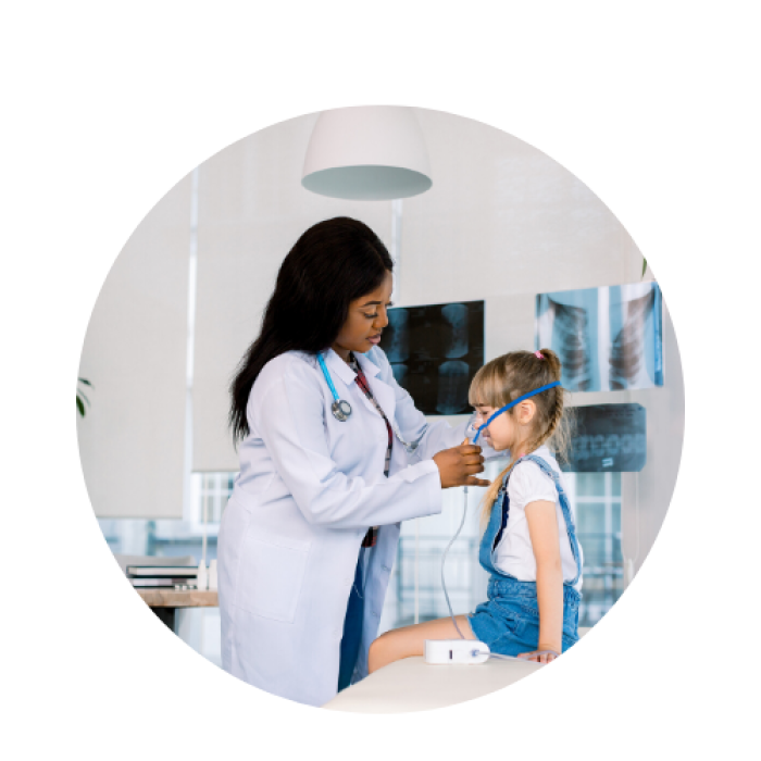 girl receiving breathing treatment from urgent care Brunswick or St. Simons  ERgent Med